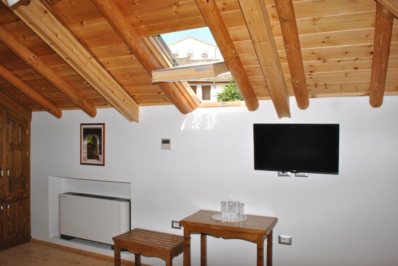 Hotel Kastro Gjirokastër المظهر الخارجي الصورة