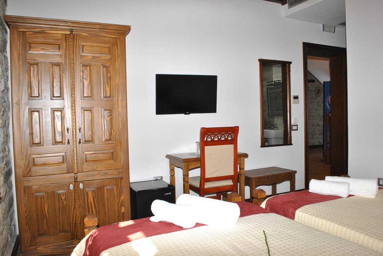 Hotel Kastro Gjirokastër المظهر الخارجي الصورة